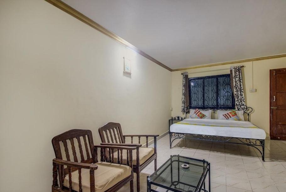 Hote O Pravin Holiday Homes 卡兰古特 外观 照片